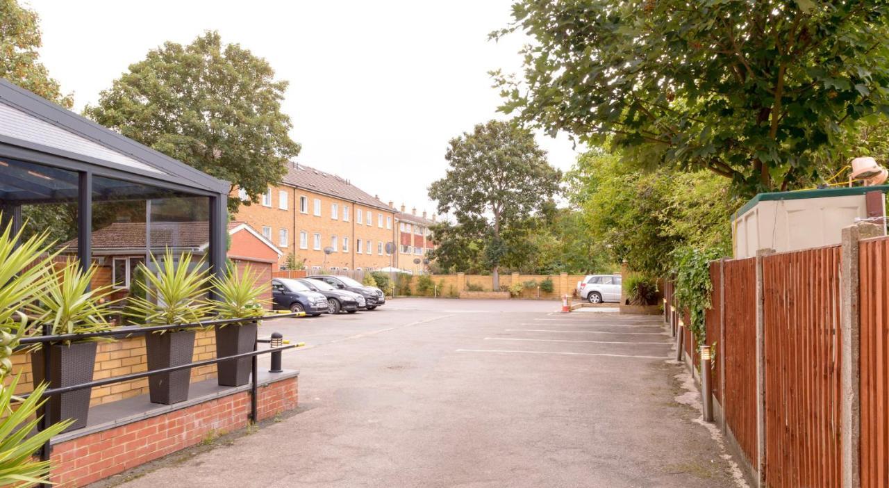 Imperial Guest House Ltd. Hounslow Dış mekan fotoğraf